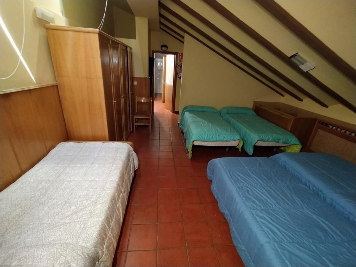 Albergue De Nuestra Senora Carrasquedo Grañón Kültér fotó